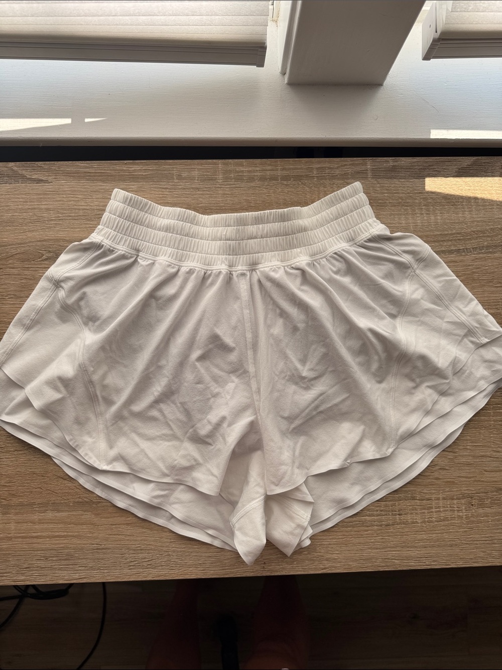 lululemon athletica White Shake It Out 2.5” Shorts